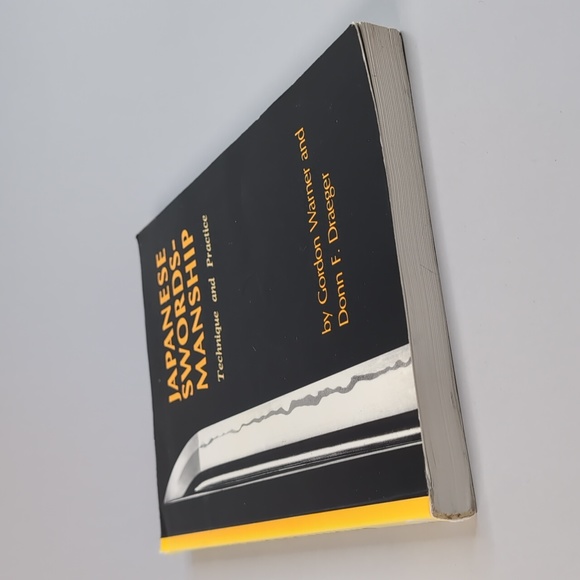 Japanese Swordsmanship Technique and Practice by G. WARNER and F.DRAEGER 1996 - Picture 2 of 8